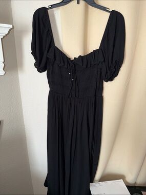 Love Tree Black Midi Dress with Puff Sleeves